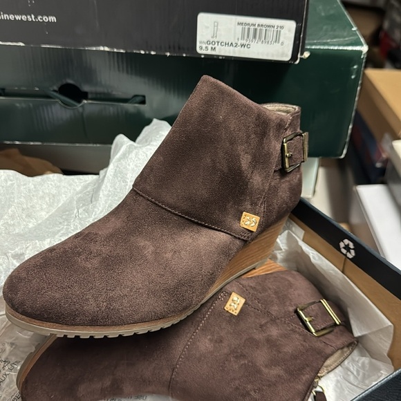 Dr. Scholl's Women's Create Ankle Boot - Picture 5 of 6